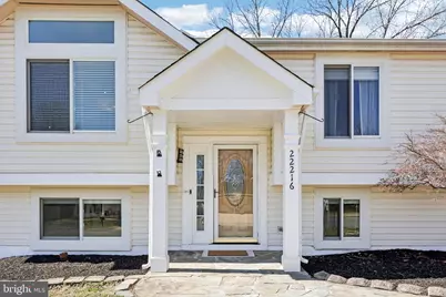 22216 Stablehouse Drive, Sterling, VA 20164 - Photo 6