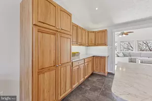 22216 Stablehouse Dr, Sterling, VA 20164 - Photo 18