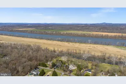 19451 Youngs Cliff Road, Sterling, VA 20165 - Photo 128