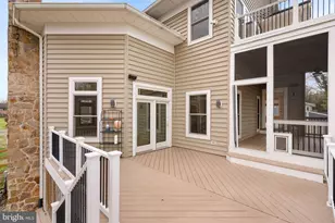 19451 Youngs Cliff Rd, Sterling, VA 20165 - Photo 94