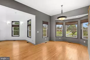 19451 Youngs Cliff Rd, Sterling, VA 20165 - Photo 22