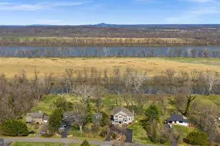 19451 Youngs Cliff Rd, Sterling, VA 20165 - Photo 110