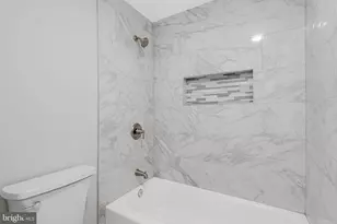 709 N Belfort St, Sterling, VA 20164 - Photo 22