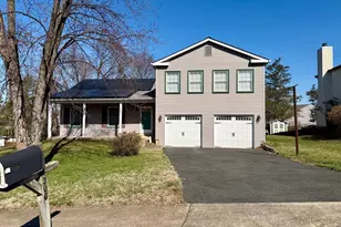 306 Lounsbury Ct NE, Leesburg, VA 20176 - Photo 1