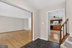 306 Lounsbury Ct NE, Leesburg, VA 20176 - Photo 2