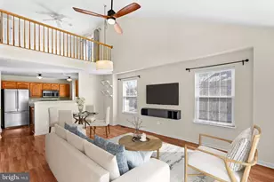 43374 Greyswallow Terrace, Ashburn, VA 20147 - Photo 6