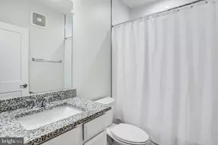 44499 Wolfhound Sq, Ashburn, VA 20147 - Photo 24