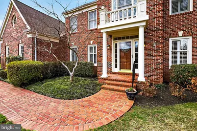 20461 Swan Creek Court, Sterling, VA 20165 - Photo 2