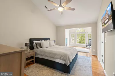 25213 Dunvegan Square, Chantilly, VA 20152 - Photo 18