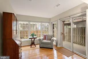 25213 Dunvegan Square, Chantilly, VA 20152 - Photo 30