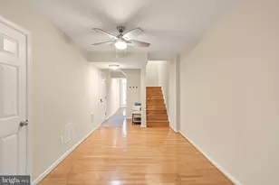 25213 Dunvegan Square, Chantilly, VA 20152 - Photo 28