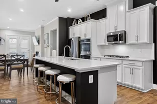 25612 Preston Park Ter, Chantilly, VA 20152 - Photo 4