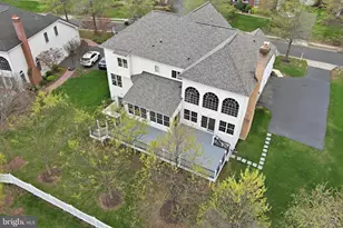 20210 Kiawah Island Dr, Ashburn, VA 20147 - Photo 2