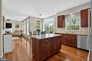 21313 Hidden Pond Pl, Broadlands, VA 20148 - Photo 12