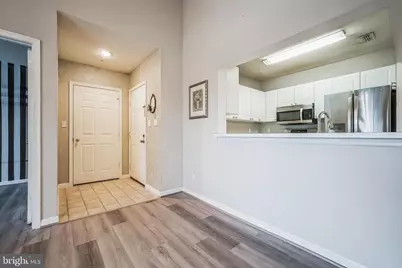 20281 Beechwood Terrace #302, Ashburn, VA 20147 - Photo 2