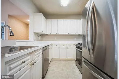 20281 Beechwood Terrace #302, Ashburn, VA 20147 - Photo 8