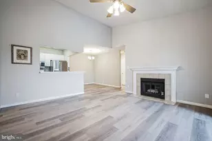 20281 Beechwood Terrace, Ashburn, VA 20147 - Photo 4