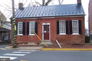 23 E Market St, Leesburg, VA 20176 - Photo 1