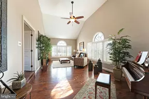19746 Willowdale Pl, Ashburn, VA 20147 - Photo 10