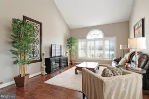 19746 Willowdale Pl, Ashburn, VA 20147 - Photo 12