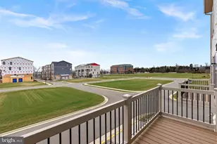 19677 Sepia Sq, Ashburn, VA 20147 - Photo 36