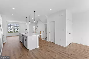 19677 Sepia Sq, Ashburn, VA 20147 - Photo 4