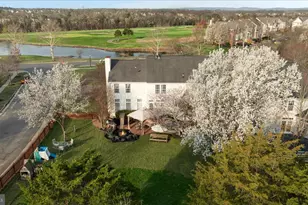 43186 Maple Cross St, South Riding, VA 20152 - Photo 8