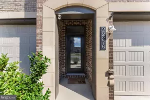 22278 Cornerstone Crossing, Ashburn, VA 20148 - Photo 6