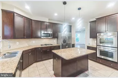 42385 Trellis Square, Brambleton, VA 20148 - Photo 12