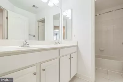 42385 Trellis Square, Brambleton, VA 20148 - Photo 24