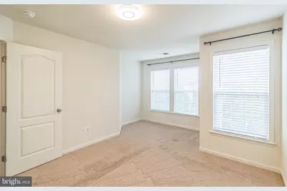 42385 Trellis Square, Brambleton, VA 20148 - Photo 26