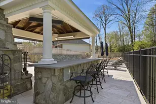 25770 Mayville Ct, Chantilly, VA 20152 - Photo 36