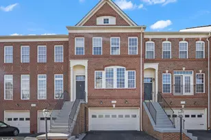 22047 Avonworth Square, Broadlands, VA 20148 - Photo 1