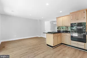 46613 Silhouette Square, Sterling, VA 20164 - Photo 12