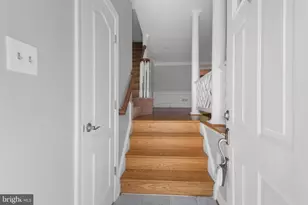 46613 Silhouette Square, Sterling, VA 20164 - Photo 4