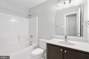 46613 Silhouette Square, Sterling, VA 20164 - Photo 24