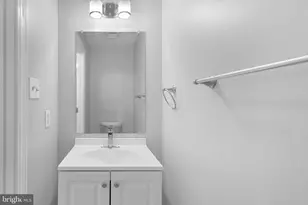 46613 Silhouette Square, Sterling, VA 20164 - Photo 16