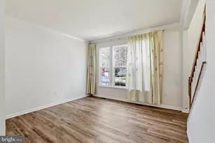 46733 Hollow Mountain Pl, Sterling, VA 20164 - Photo 6