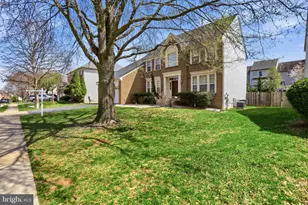 46733 Hollow Mountain Pl, Sterling, VA 20164 - Photo 2