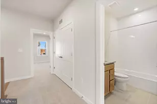 42580 Pitlochry Ter, Sterling, VA 20166 - Photo 26