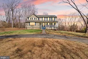 35298 Scotland Heights Rd, Round Hill, VA 20141 - Photo 2