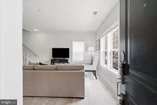 20518 Milbridge Ter, Ashburn, VA 20147 - Photo 6