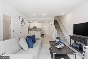 20518 Milbridge Ter, Ashburn, VA 20147 - Photo 8