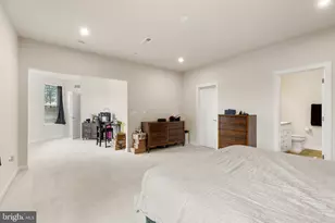 43895 Circuit Sq, Ashburn, VA 20147 - Photo 16