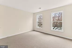 21321 Small Branch Pl, Broadlands, VA 20148 - Photo 18