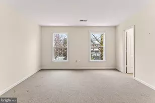 21321 Small Branch Pl, Broadlands, VA 20148 - Photo 16