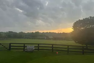 35550 W Greyfriar Dr, Round Hill, VA 20141 - Photo 4