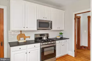 407 S King St, Leesburg, VA 20175 - Photo 36