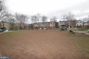 25445 Morse Dr, Chantilly, VA 20152 - Photo 22