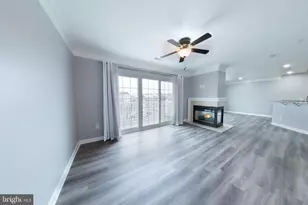 46934 Courtyard Sq, Sterling, VA 20164 - Photo 2